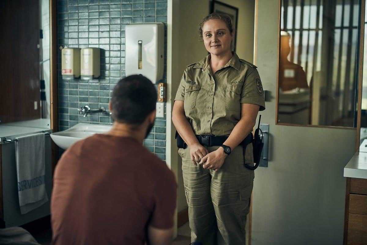 Сериал «извне» 2 сезон