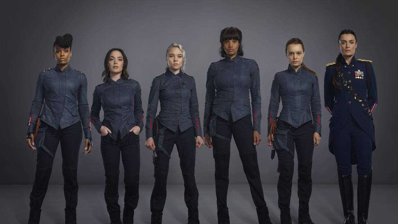 «земля i»: стоит ли смотреть новый sci-fi мини-сериал от netflix | синеманк@ | дзен
