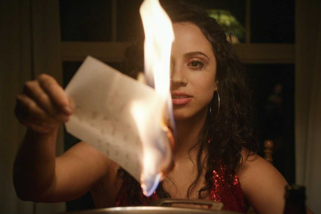 15 новых лучших сериалов от netflix января 2023 года. лучшие сериалы нетфликс 2023