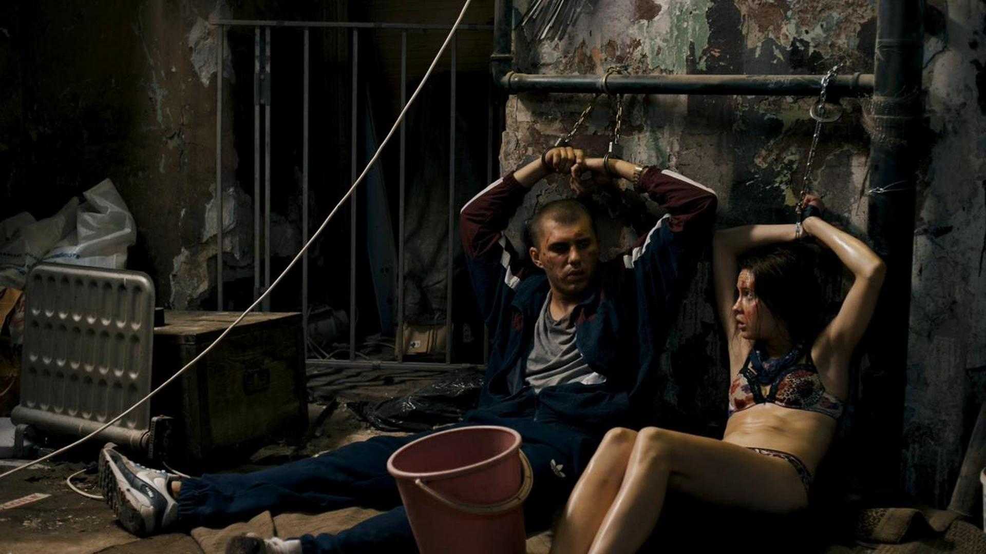 Критики высоко оценили «без резких движений» — новый фильм стивена содерберга