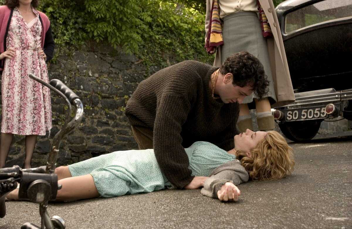 15 отличных биографических фильмов и сериалов про знаменитых людей - все курсы онлайн